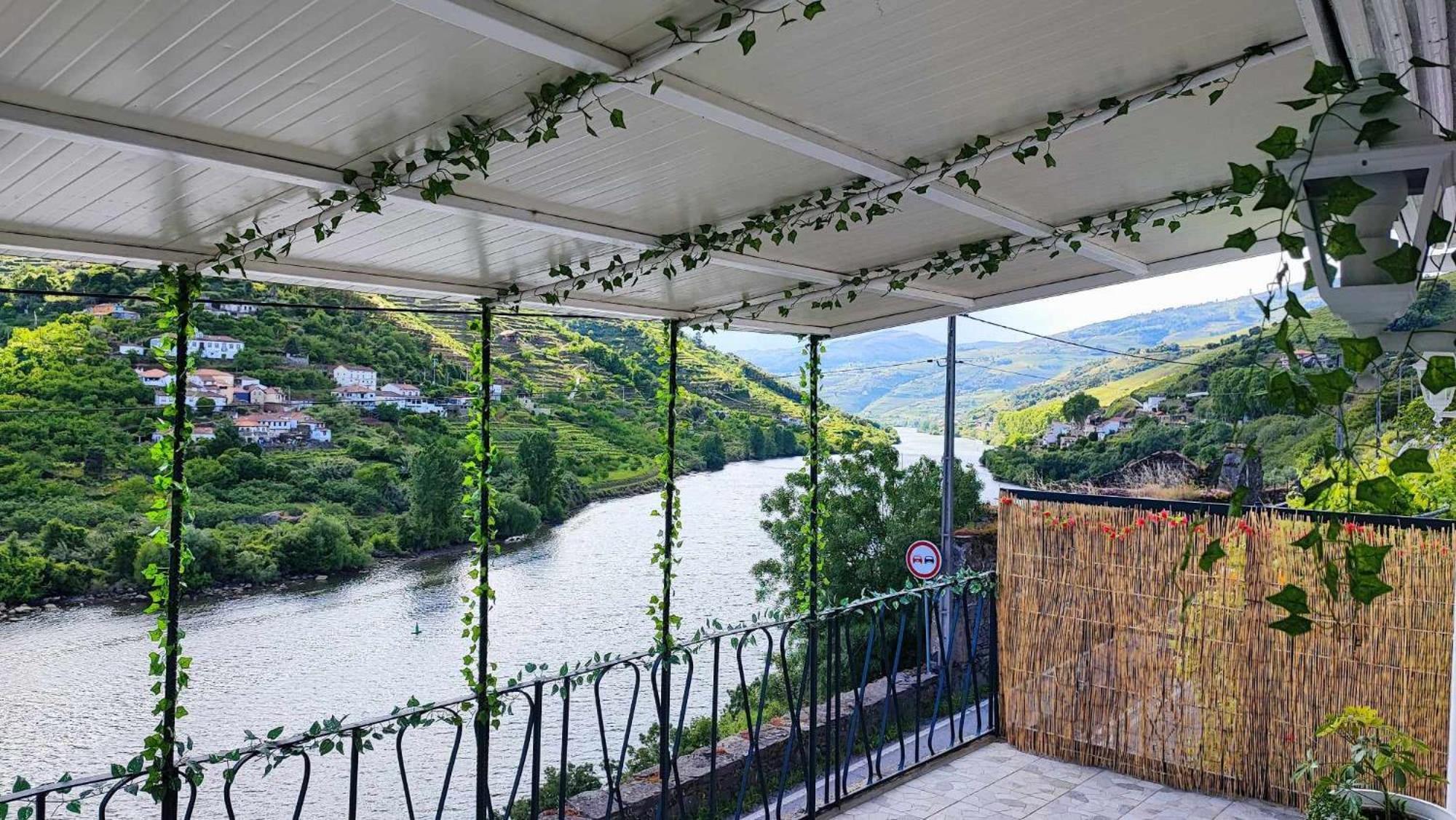 The River House 比索达雷加 外观 照片